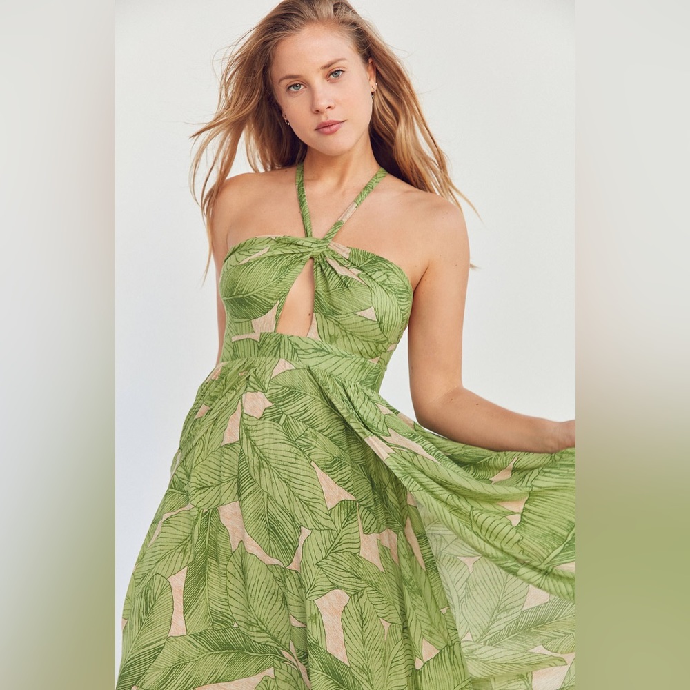 Urban Outfitters Kimchi Blue Deveraux Cutout Twist Maxi Dress size small Green